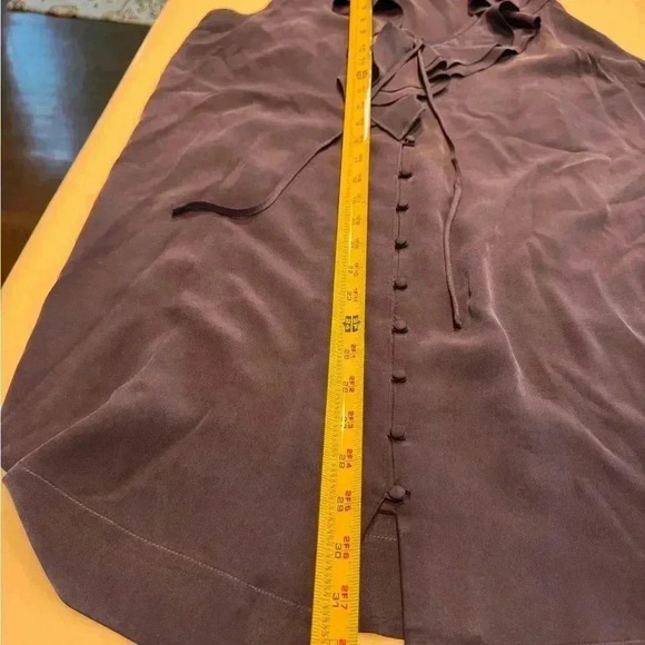 Joie 100% silk dress navy with ruffle v-neck button down front size L - Picture 10 of 12